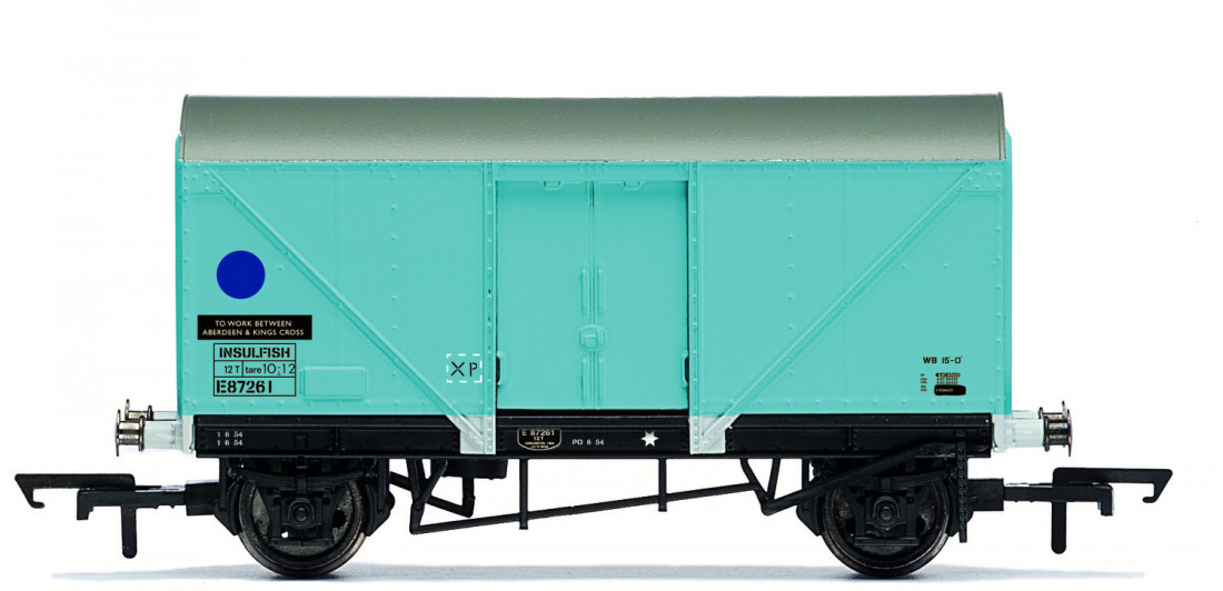 freight-wagon-12T-Fish-Van-BR-Hornby-R60114_b_0.jpg